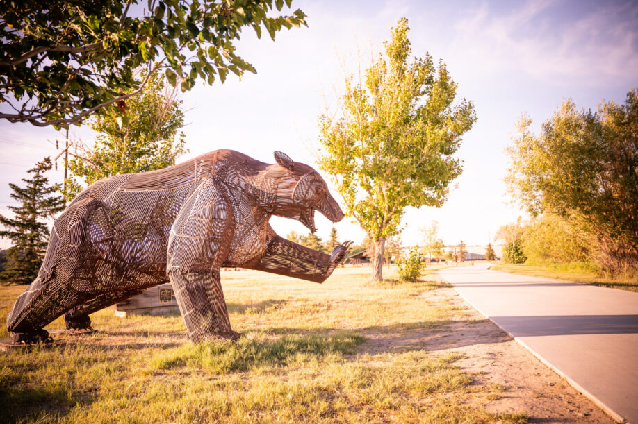 Grizzly Bear River's Edge Trail Art